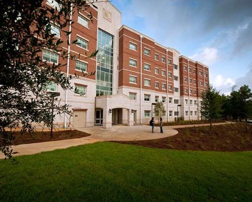 Exterior photo of 遗产厅 campus residence building